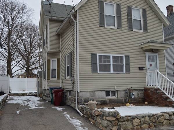 37 C St, Lowell, MA 01851