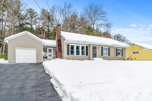 14 Lucerne Drive, Andover, MA 01810