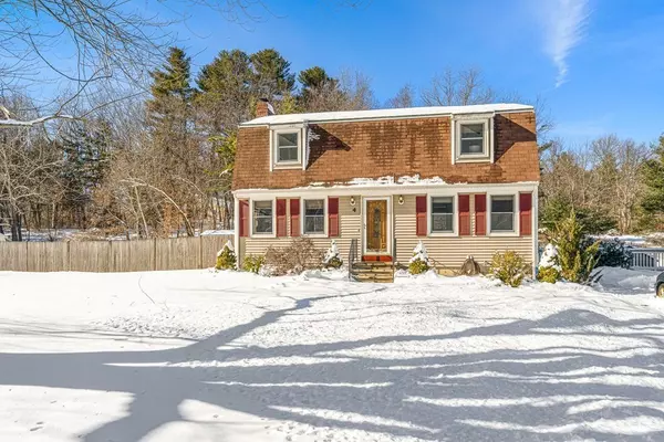 4 Cannongate Road, Tyngsborough, MA 01879