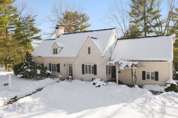 56 Arnold Rd, Wellesley, MA 02481