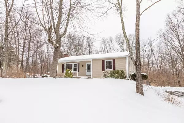 32 Paradise Lake Rd, Monson, MA 01057