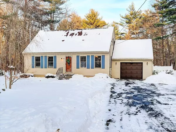 45 Apple Rd, Brimfield, MA 01010