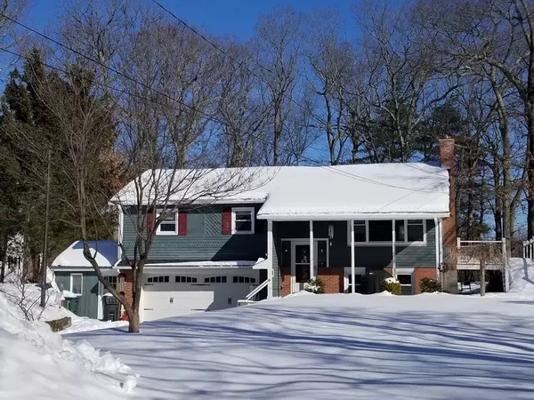 22 Snow Rd, Grafton, MA 01536