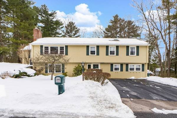 20 Ledgetree Rd, Medfield, MA 02052