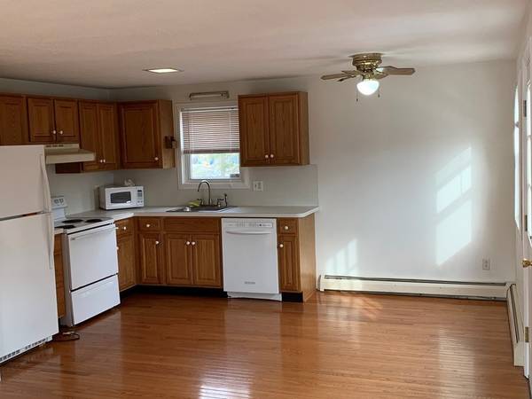 Wareham, MA 02538,6 Douglas Ln