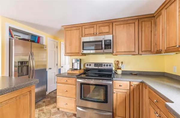 Hanson, MA 02341,376 Phillips St