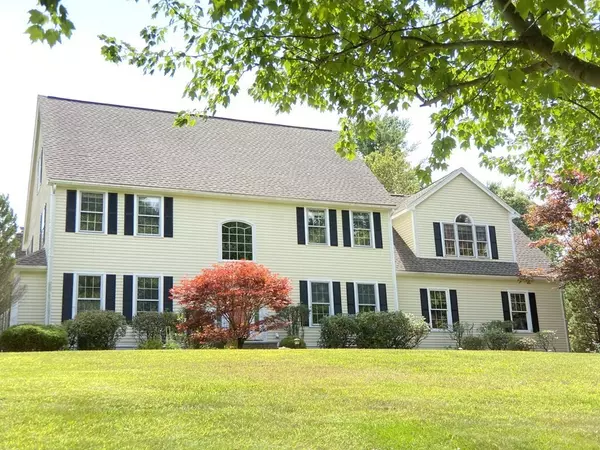 50 Cider Hill Lane, Sherborn, MA 01770