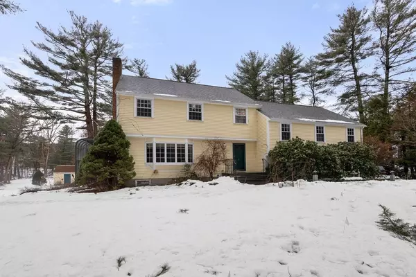 3 Saddle Ridge Road, Dover, MA 02030