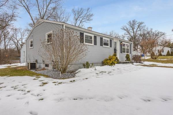 196 Sawmill Rd, Springfield, MA 01118