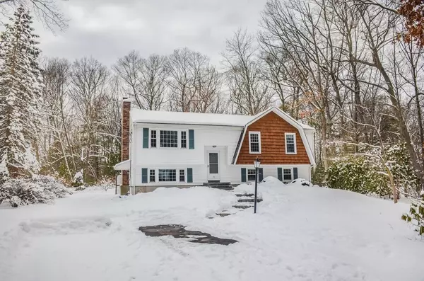 91 Acorn Street, Millis, MA 02054