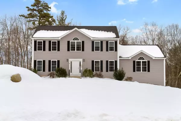 Uxbridge, MA 01569,49 Saratoga Drive