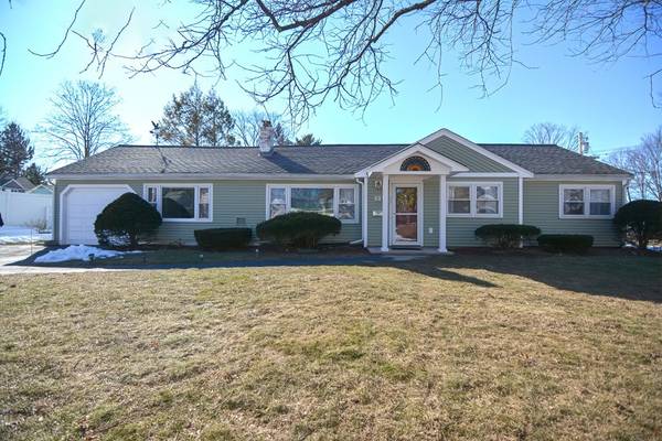 37 E Evergreen Rd, Natick, MA 01760