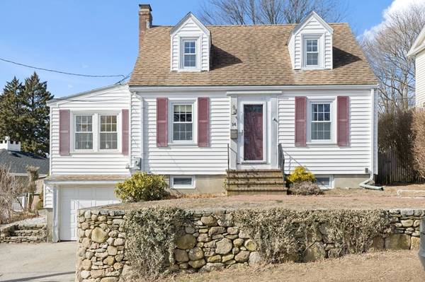 14 Genevieve Rd, Weymouth, MA 02189