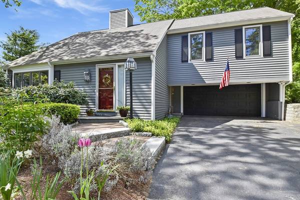 12 Grove St, Framingham, MA 01701