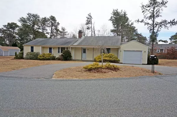 25 Browning Ave, Yarmouth, MA 02664