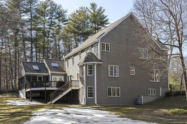 Boxborough, MA 01719,21 Hager Ln