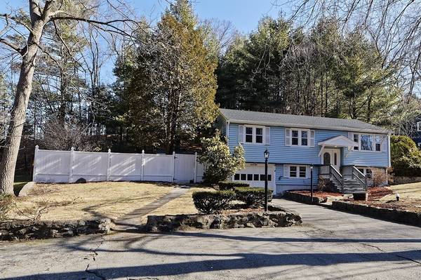 88 Pinedale Ave, Billerica, MA 01821