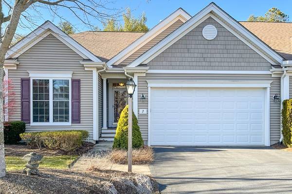 7 Autumn Glen, Plymouth, MA 02360