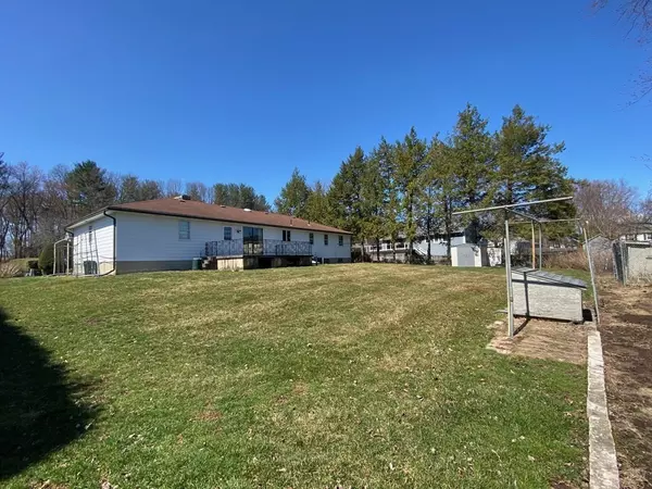 Agawam, MA 01001,16 Fernwood Dr