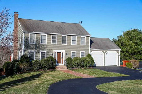 25 Piasta Rd, Dudley, MA 01571