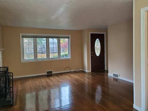 Shrewsbury, MA 01545,40 Woodway Dr