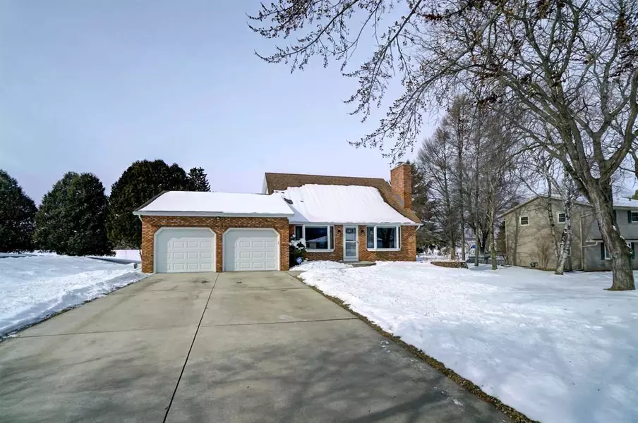 6513 Gina Ln, Deforest, WI 53532