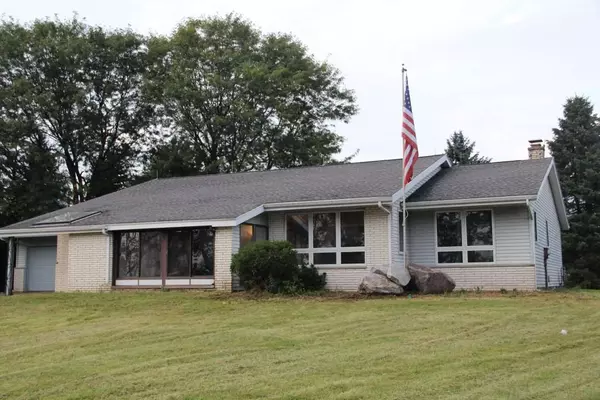 4980 County Road M, Oregon, WI 53575