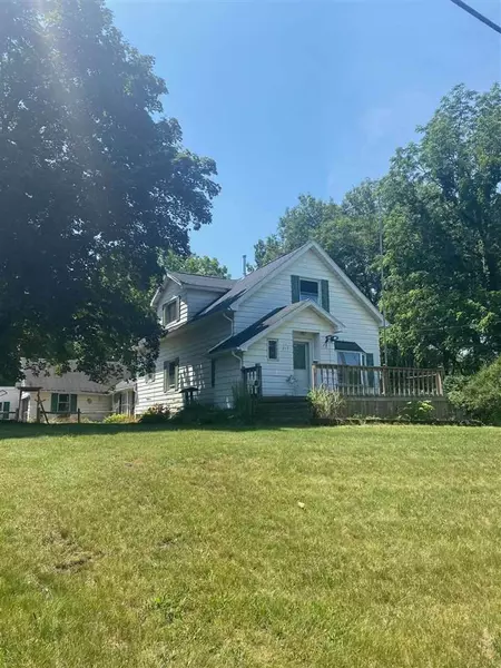 217 E CLARK, Jackson, MI 49203-