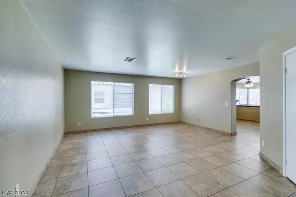 Las Vegas, NV 89117,1413 Silk Tassel Drive