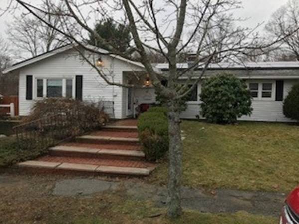 22 Radcliffe Rd, Beverly, MA 01915