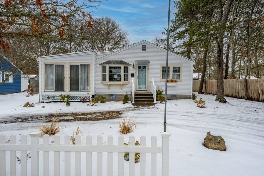 24 Amos Rd, Yarmouth, MA 02673