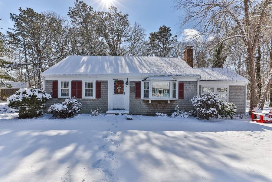 9 Hall Avenue, Harwich, MA 02671