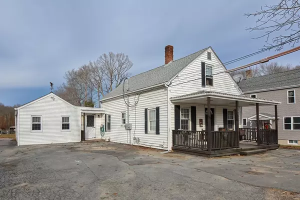 566 Tremont St, Rehoboth, MA 02769