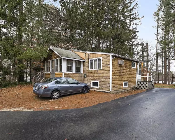 140 Pine Grove Ave, Hanson, MA 02341