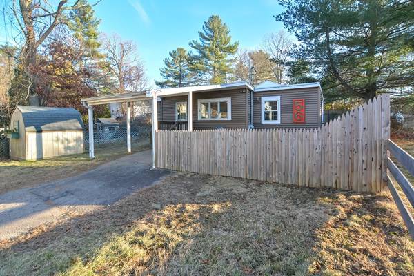 56 South Shore Road, Holbrook, MA 02343