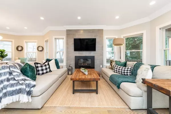 Brookline, MA 02446,8 Manton Terrace