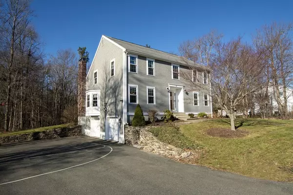 96 Walker Lane, Abington, MA 02351