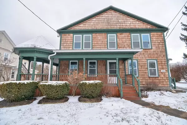 24 Charlton St, Oxford, MA 01540