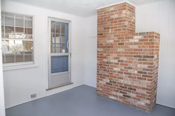 Yarmouth, MA 02673,19 Reid Ave