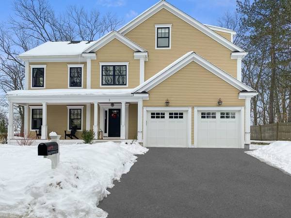 3 Standish Ln, Winchester, MA 01890