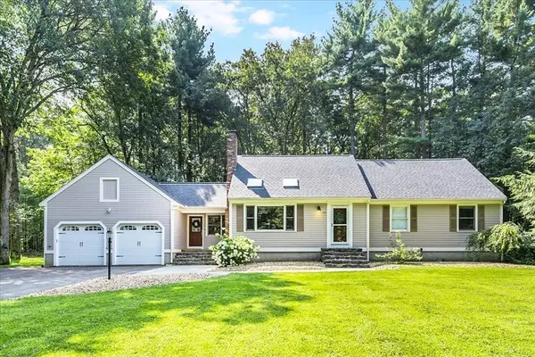 123 Pinecrest Rd, Litchfield, NH 03052