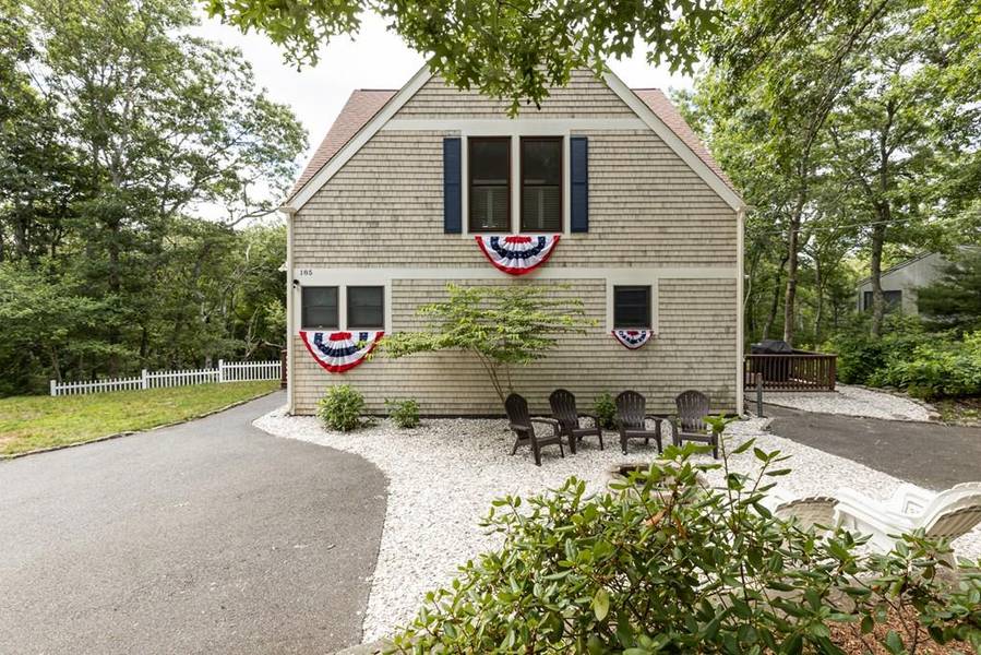 185 Uncle Percys Road, Mashpee, MA 02649