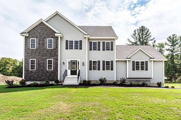 29 Fieldstone Lane, Billerica, MA 01821