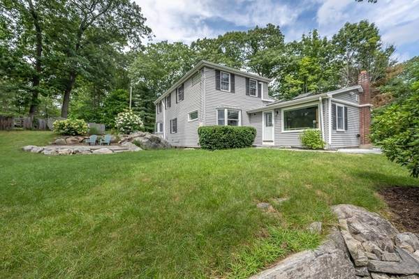 8 Hurlburt Rd, Reading, MA 01867