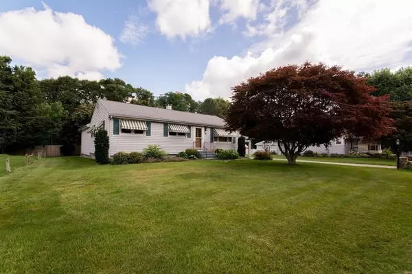 14 Montgomery Street, Tiverton, RI 02878