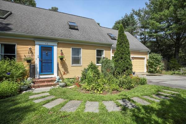 46 Fox Run Lane, Falmouth, MA 02536