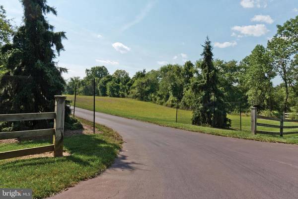 Solebury, PA 18938,75 COVERED BRIDGE RD