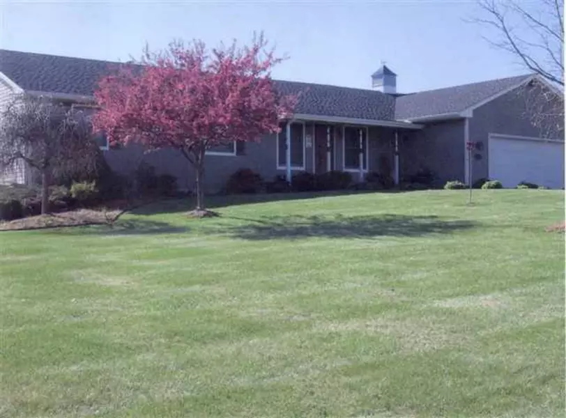 3399 VALLEY HEIGHTS DR, Adrian, MI 49221-