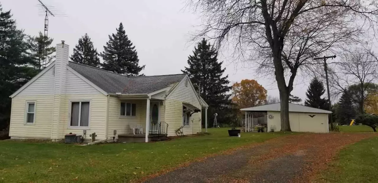 2435 JEFFERSON RD, Clarklake, MI 49234-