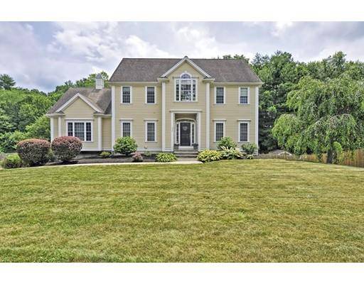 330 East St, Wrentham, MA 02093